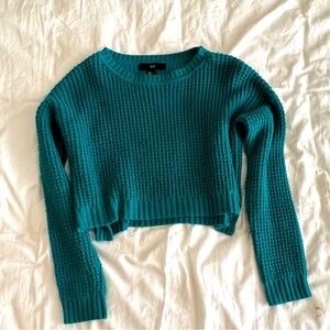 Forever 21. Teal knitted cropped long sleeve. Perfect for casual winter wear